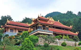 Lễ chùa đầu năm – Một nét đẹp văn hóa HASCO