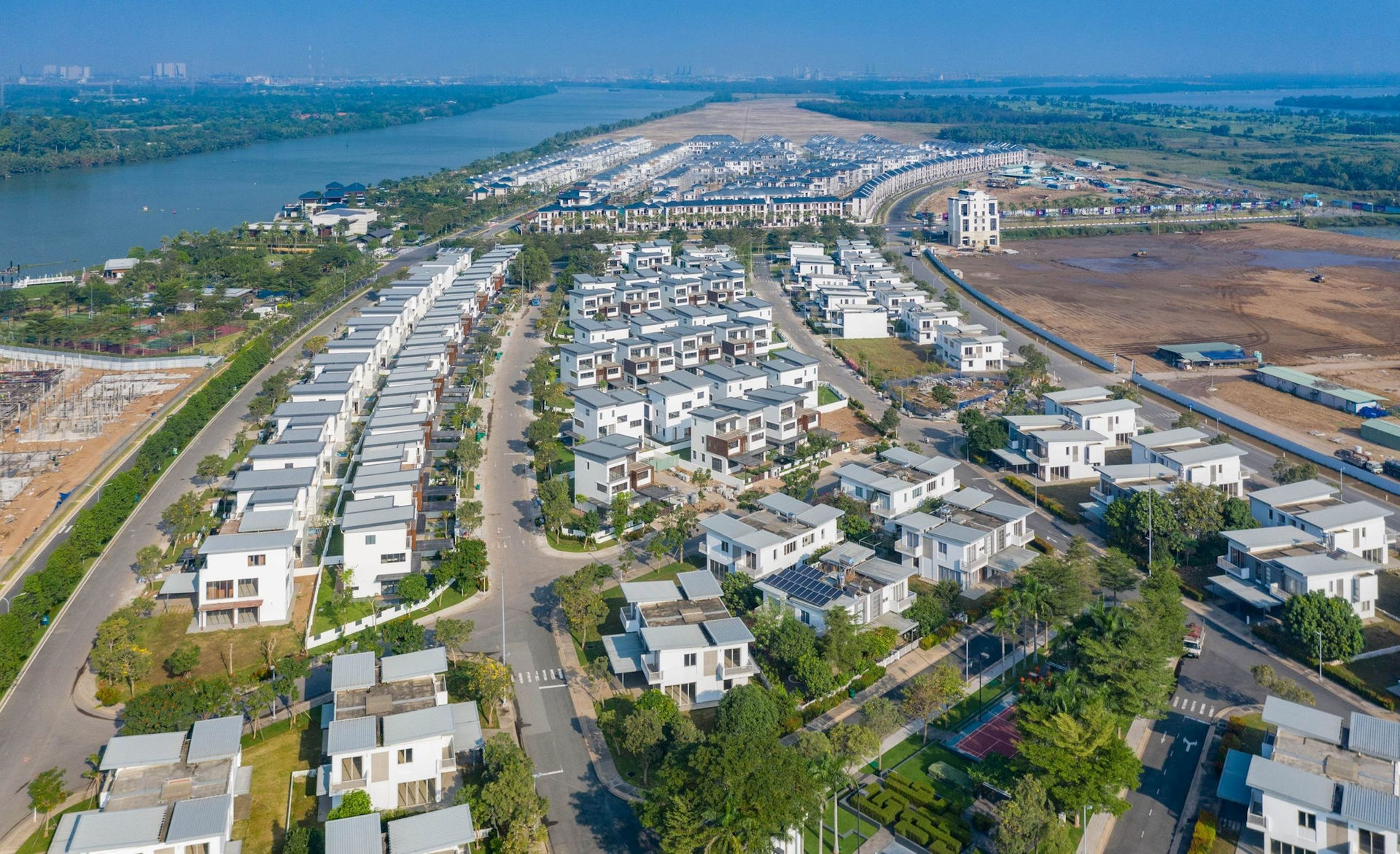 Hundreds of millions of USD warm up the M&A market in the first quarter of 2022